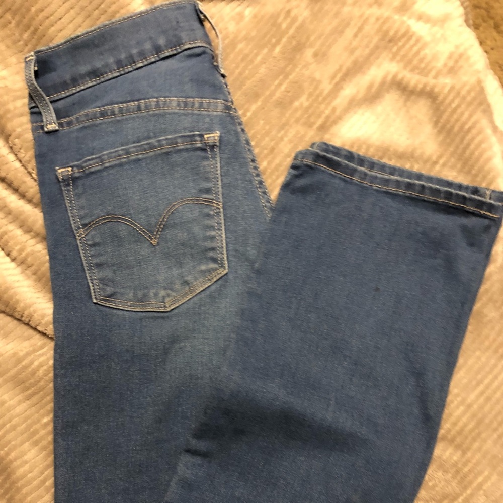 Levi’s 314 shaping straight  jeans